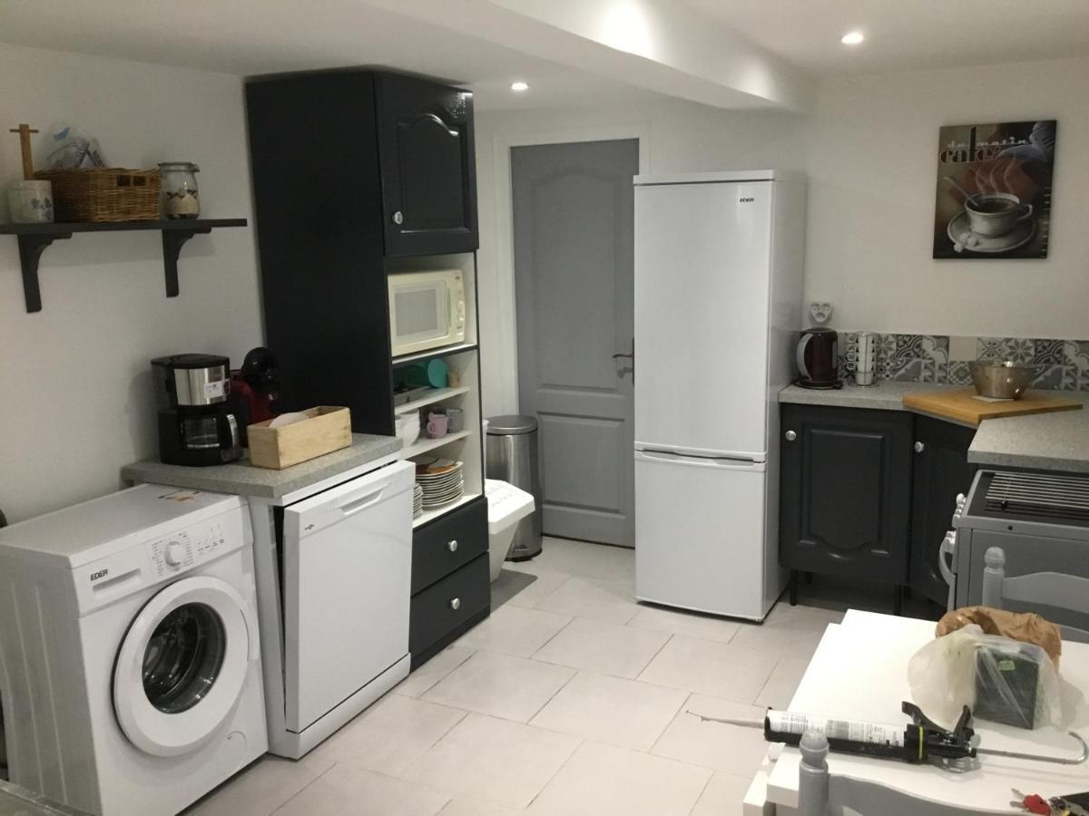 Maison De Centre Ville 6 Personnes Precigne Luaran gambar