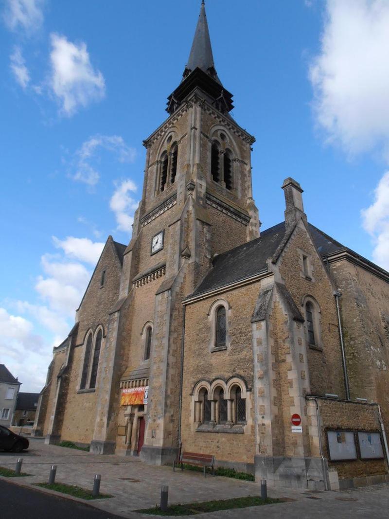Maison De Centre Ville 6 Personnes Precigne Luaran gambar
